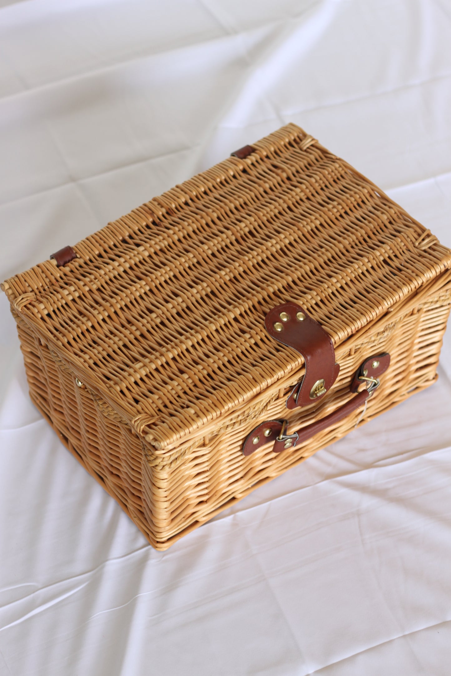 Perfect Vintage Picnic Basket