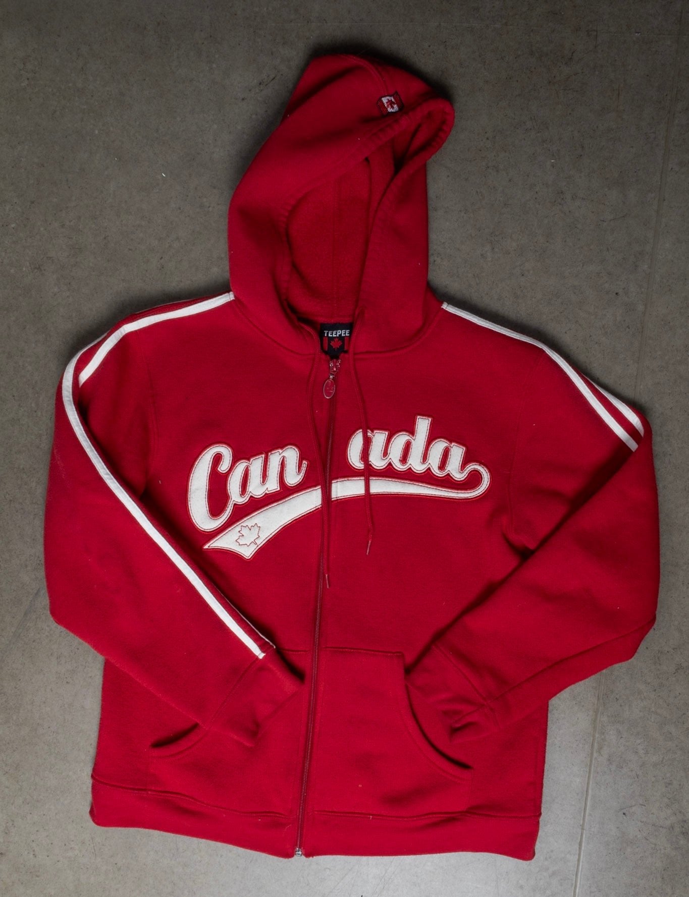 Canada Detailed Zip Up
