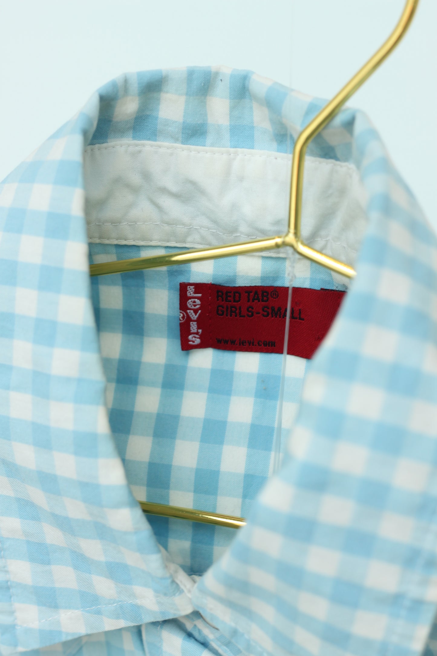 Levis Pearl Button Up Collard Shirt