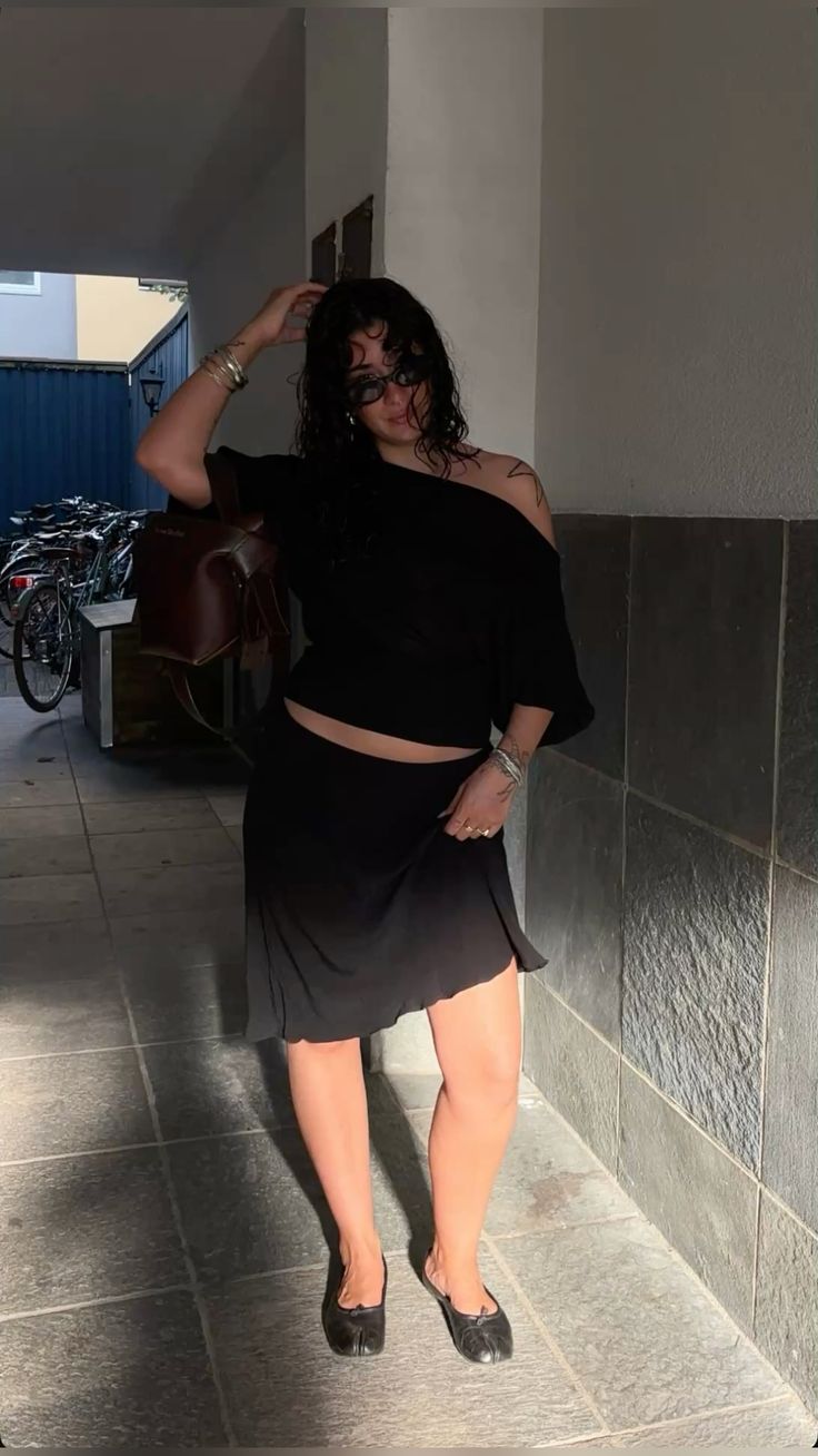 Staple Black Flowy Midi Skirt