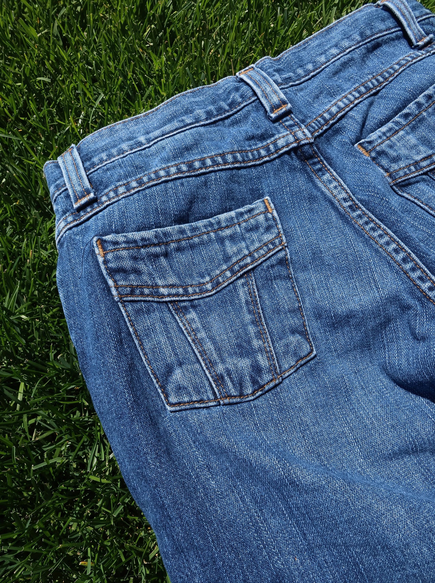 Eddie Bauer Dark Denim Capris