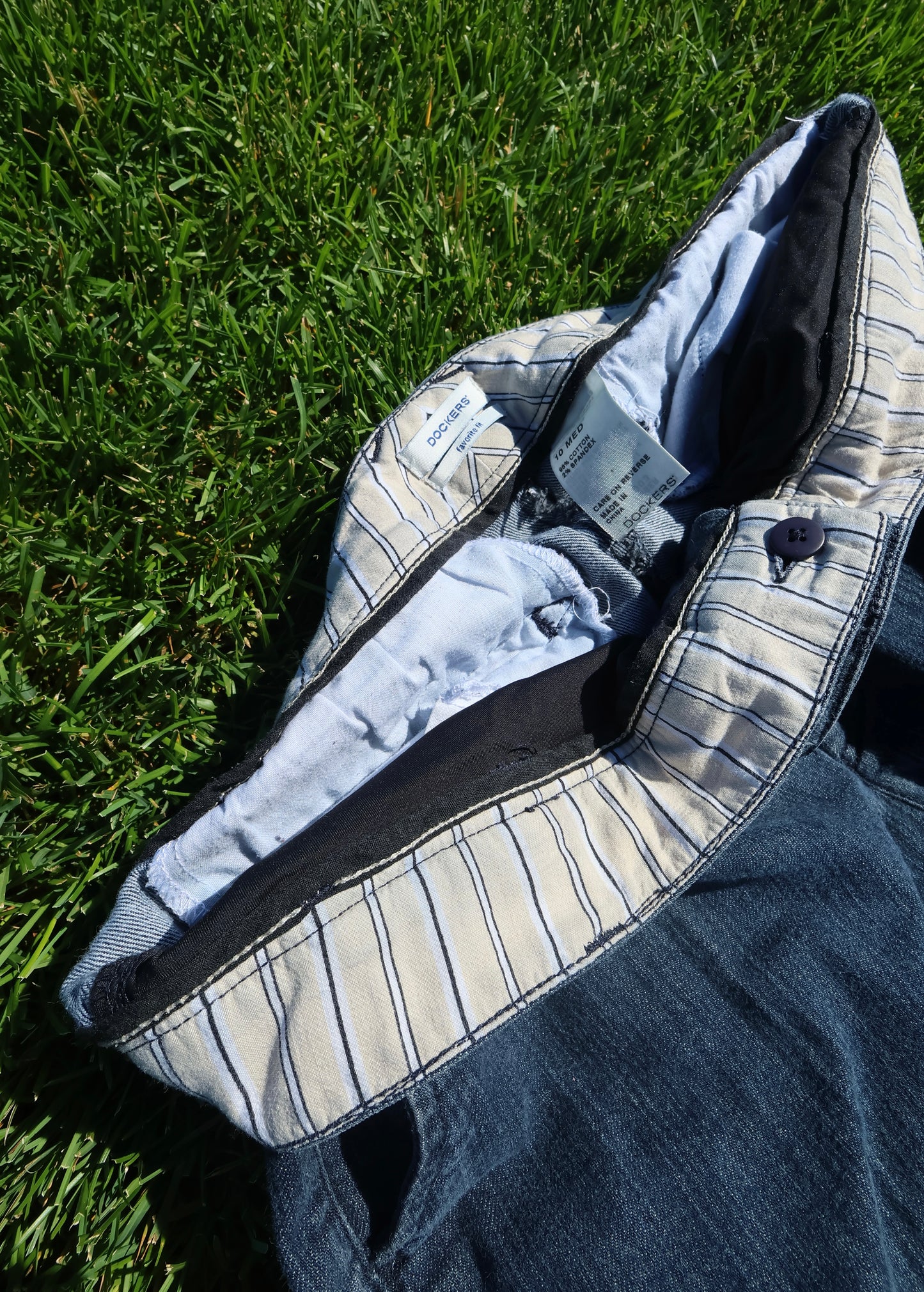 Adorable Coastal Dockers Capris