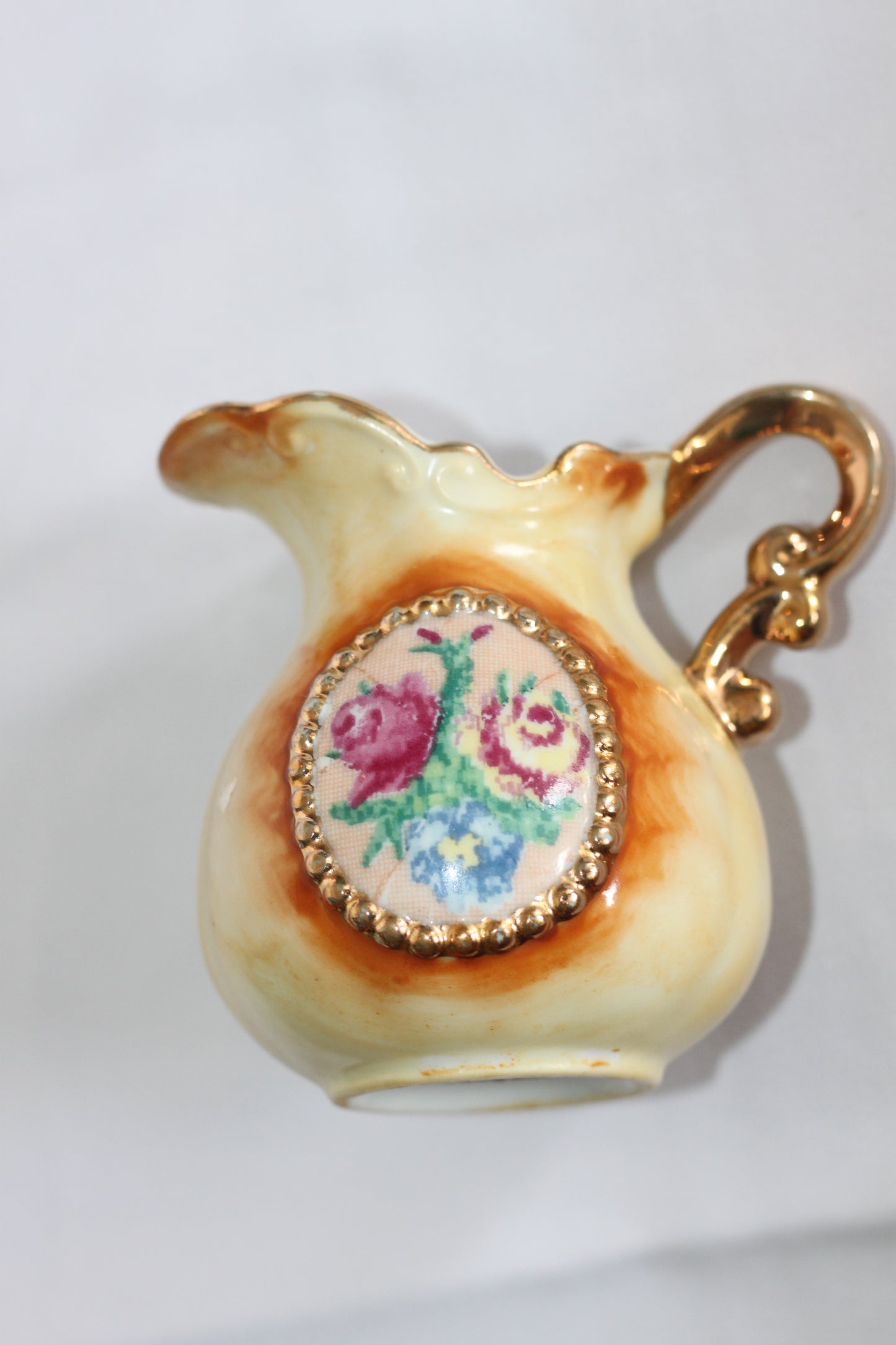 Mini Golden Girl Vase