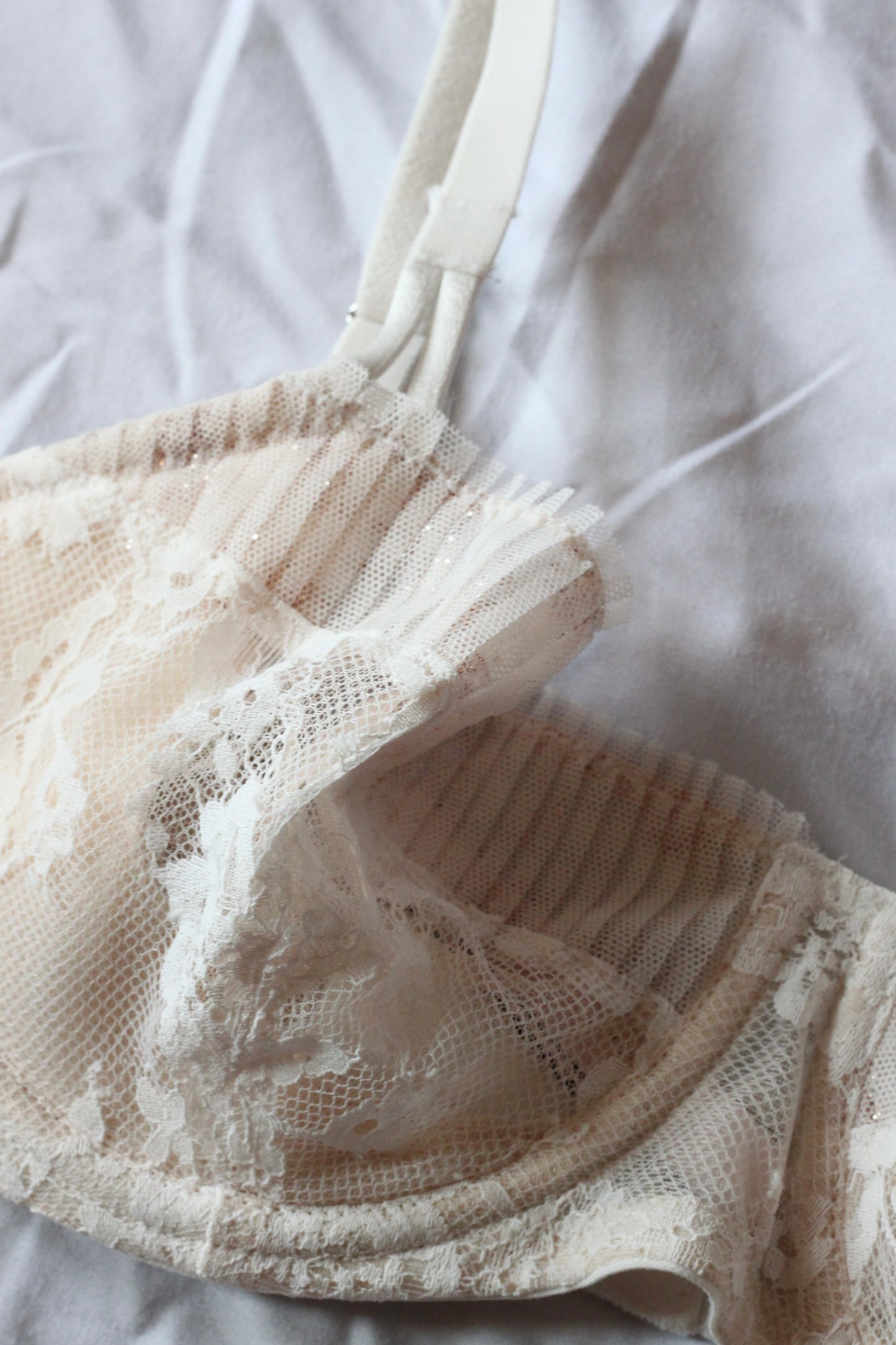 Victorias Secret Shinning Lace Bra